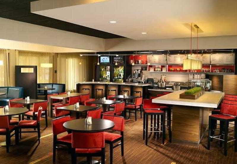 Courtyard By Marriott Savannah Midtown Екстериор снимка
